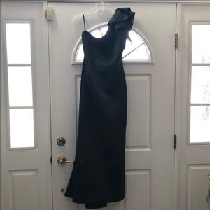 ✨💚Emerald Green Jovani one shoulder formal-12